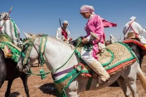 Tbourida, de folclore marroquí a Patrimonio Cultural Inmaterial de la Humanidad 5 femmestbourida 496805701