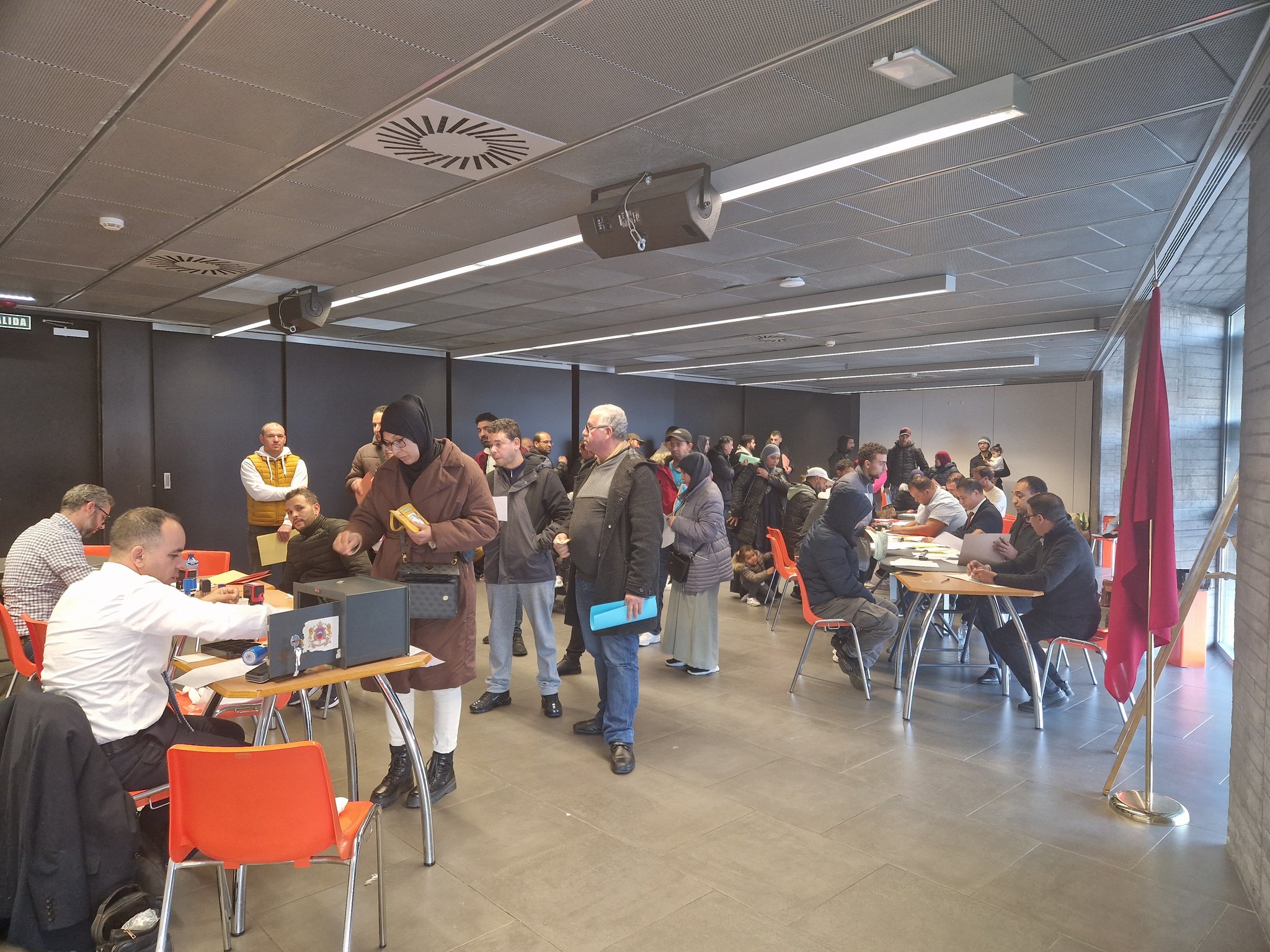 Consulado móvil para la comunidad marroquí en Zaragoza 1 IMG 0443