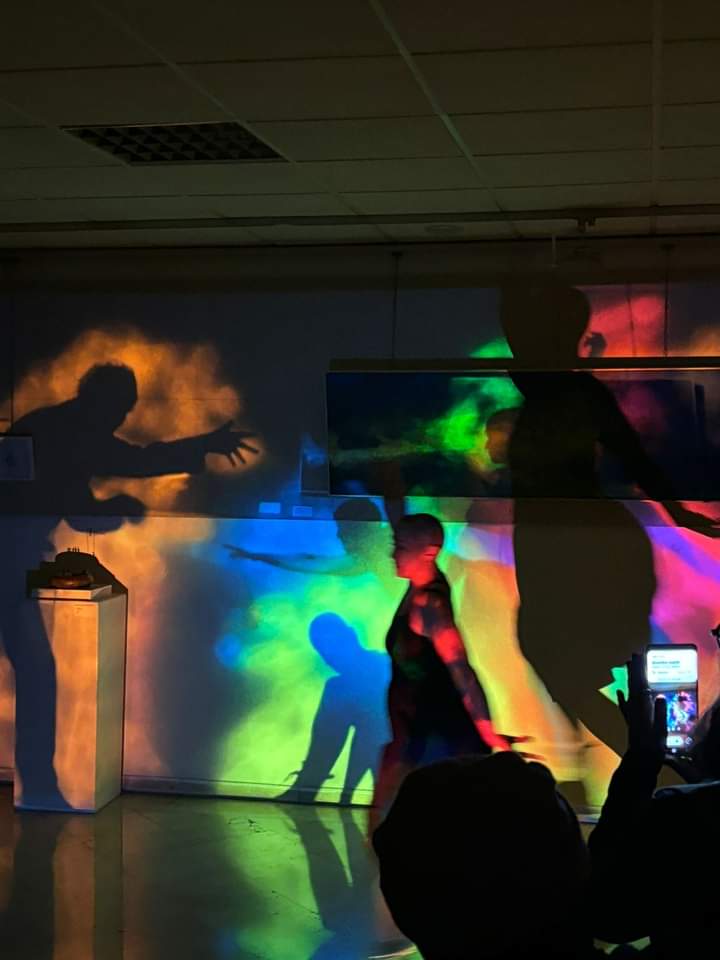 IC de Fez celebra la exposición «Línea SuR-NoRtE: Artistas transfronterizos contemporáneos» 4 FB IMG 1708688772719