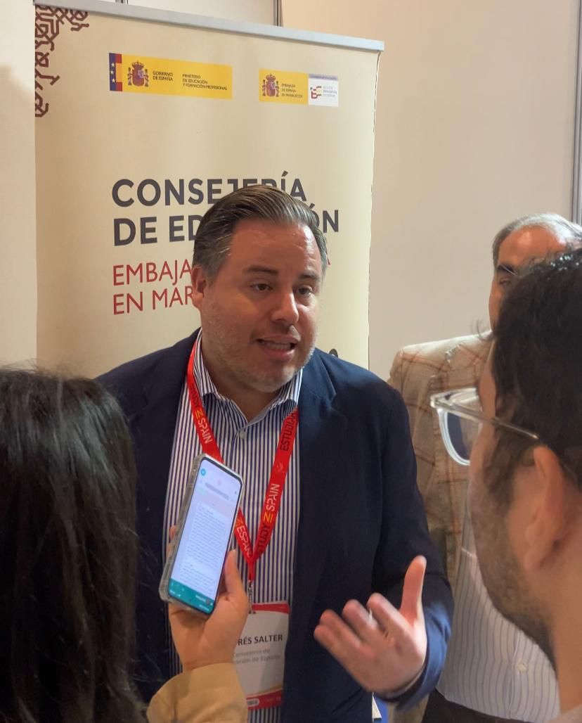 Andrés Iglesia a Rue20: La Feria de Universidades «Estudiar en España» ha tenido una presencia de público muy grande en Fez 1 IMG 20240214 WA0048