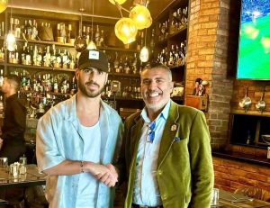 Asensio disfruta de su paseo por la plaza Yamaa El Fna de Marrakech 1 IMG 20240219 WA0082