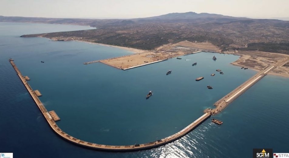 Marruecos negocia con la china Cosco la gestión de su nueva megaterminal portuaria de Nador West Med 1 F3gpQ DWMAsKKdy