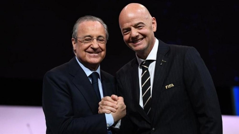 Noticias del Mundial-2030 con Rue20 Español 15/06/2024 6 florentino perez presidente del real madrid y gianni infantino presidente de la fifa durante un acto de la fifa efe
