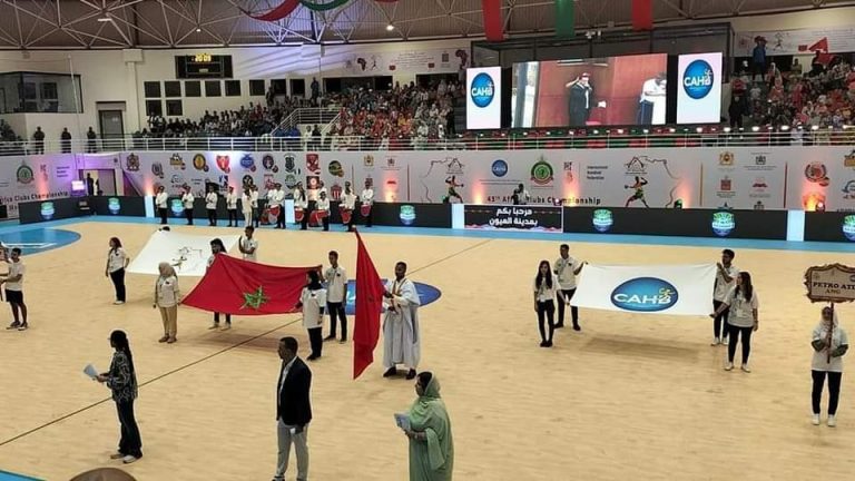 La capital del Sáhara marroquí vibra con folklore, color y espectáculo al abrirse los Campeonatos de África de Clubes de Balonmano (fotos) 1 FB IMG 1728607346333 768x432 1