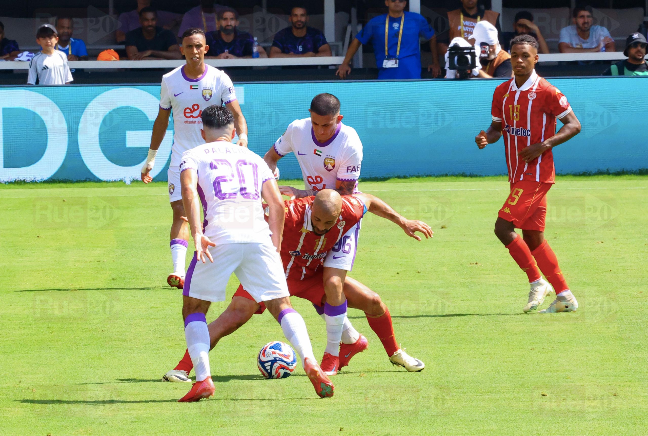 Medio español critica “decisiones surrealistas” del árbitro en el Wydad-Al-Ain 2 IMG 20250627 WA0051 scaled