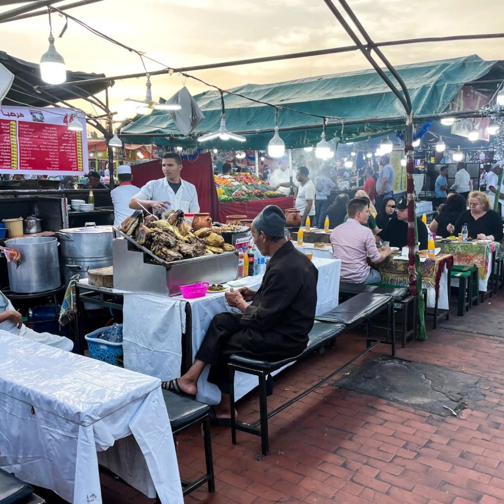 Reportaje. Del encanto turístico a la pasión futbolística: Marrakech lista para la Copa África 2025 1 d6e6874b 9242 464c b99e cda9247ac552 1024x1024 1