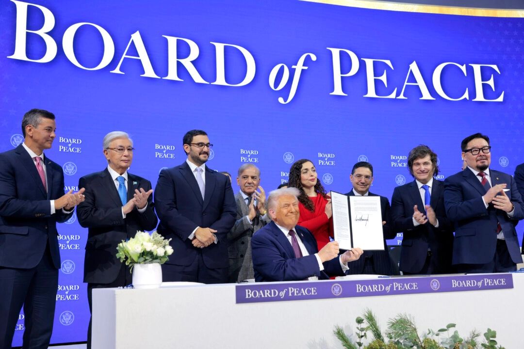 Marruecos participa en la firma del Consejo de Paz en Davos 2 IMG 20260122 WA0019
