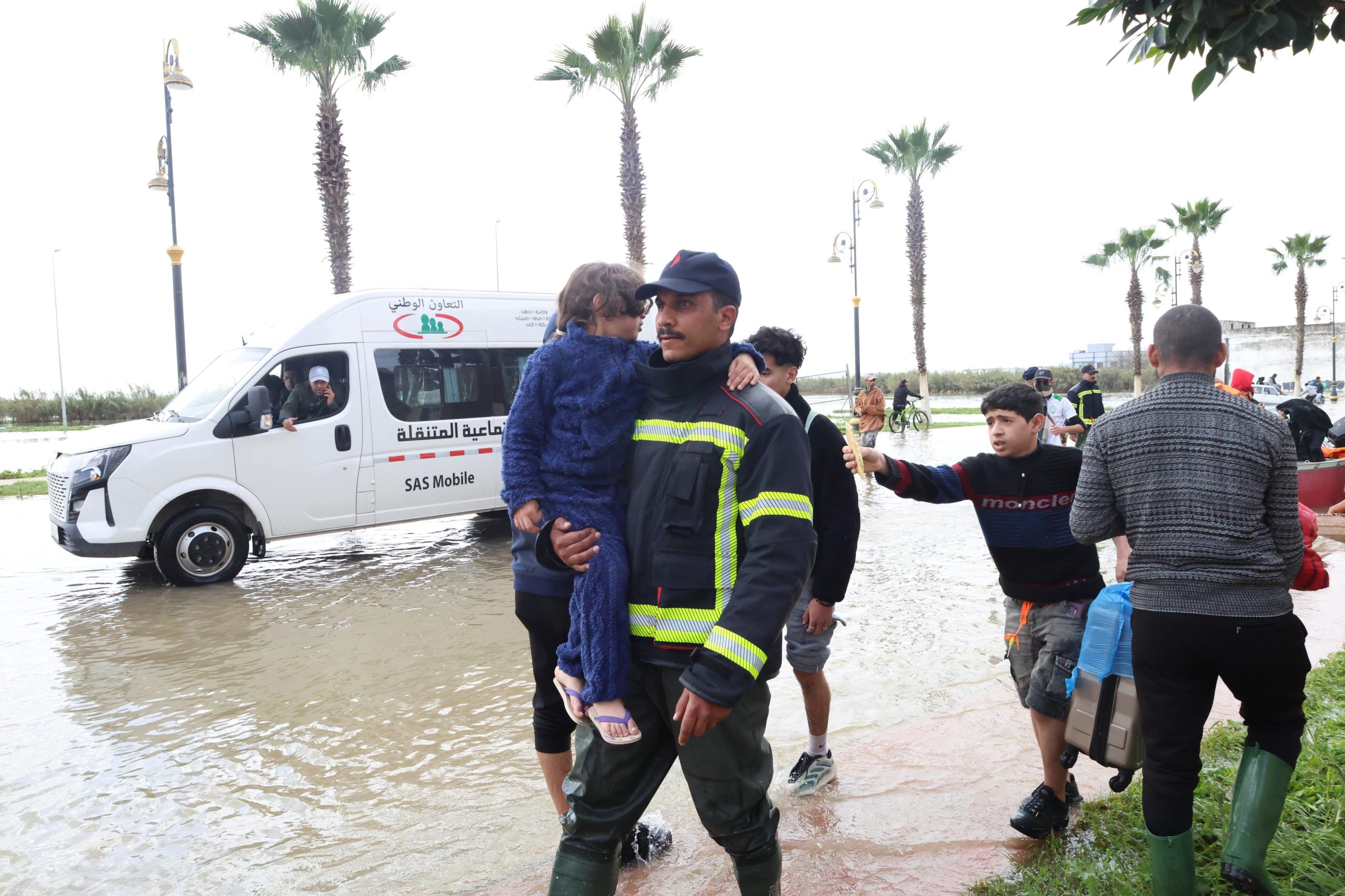 Cierre excepcional de escuelas en Alcazarquivir por riesgo de inundaciones 1 IMG 20260131 WA0244 scaled