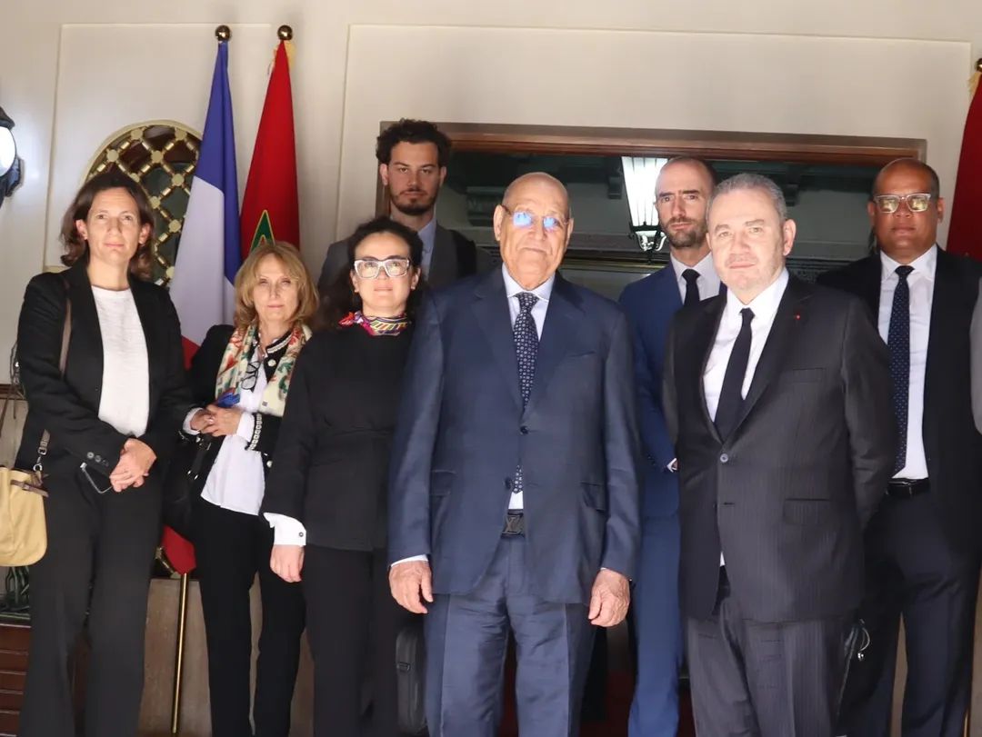 Embajador de Francia llega a la capital del Sáhara marroquí para inaugurar nuevas instalaciones educativas 2 FB IMG 1776254782345